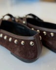STUDDED FLAT