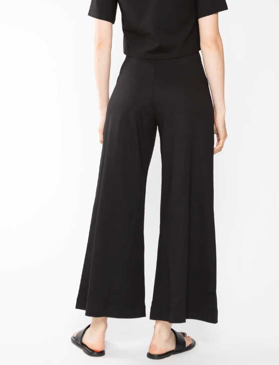 Ponte Crop Pant (More Colors)