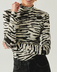 LAYLANI ZEBRA TURTLENECK