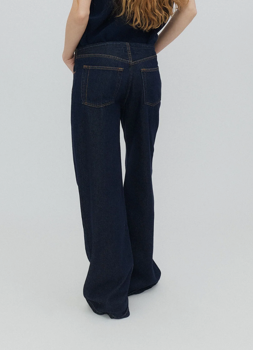 COOL JEAN IN INDIGO