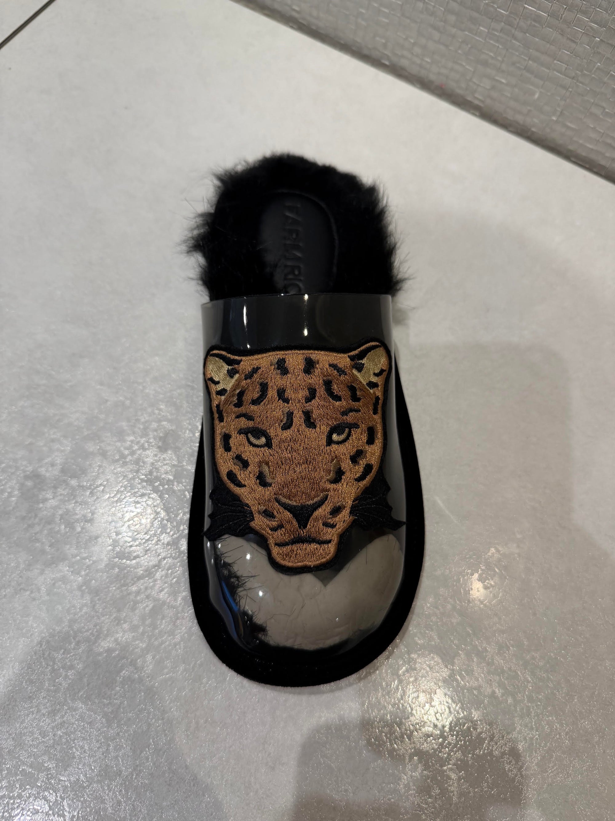 TIGER SLIDE